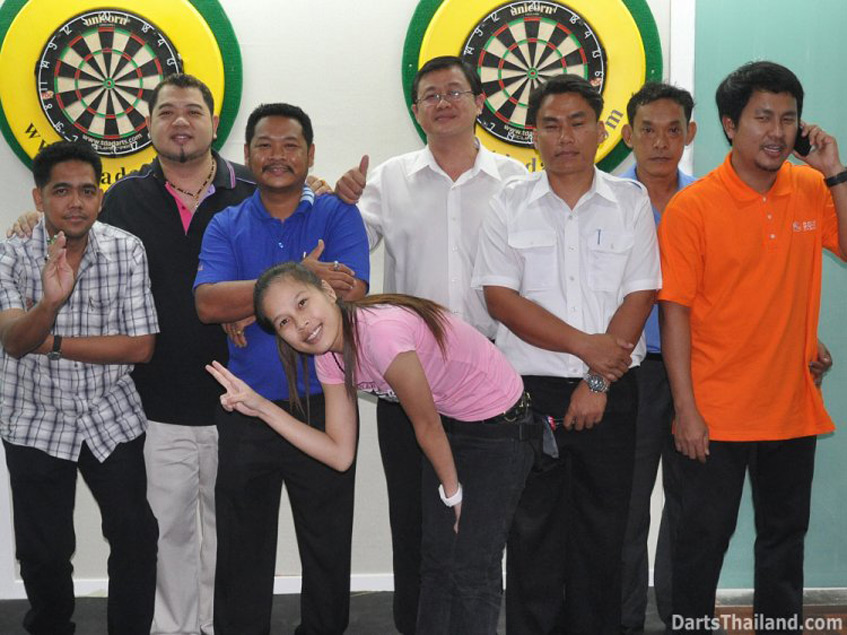 Singha Darts Club