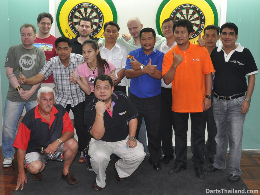 darts-photos-bangkok-thailand-darts-players-darts--leagues-photos-16_june_2011_002