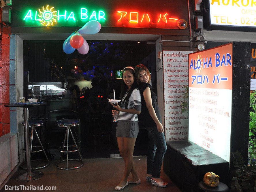 dt1955_aloha_darts_bar_sexy_sukhumvit_soi_22_bangkok