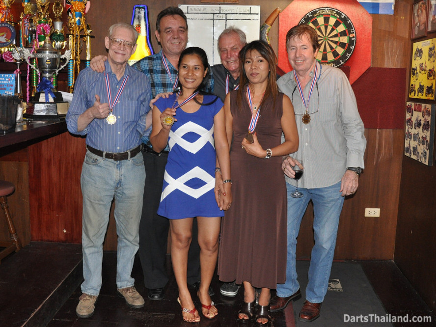 dt2167_lsdl_hall_of_fame_lower_sukhumvit_darts_league_bangkok