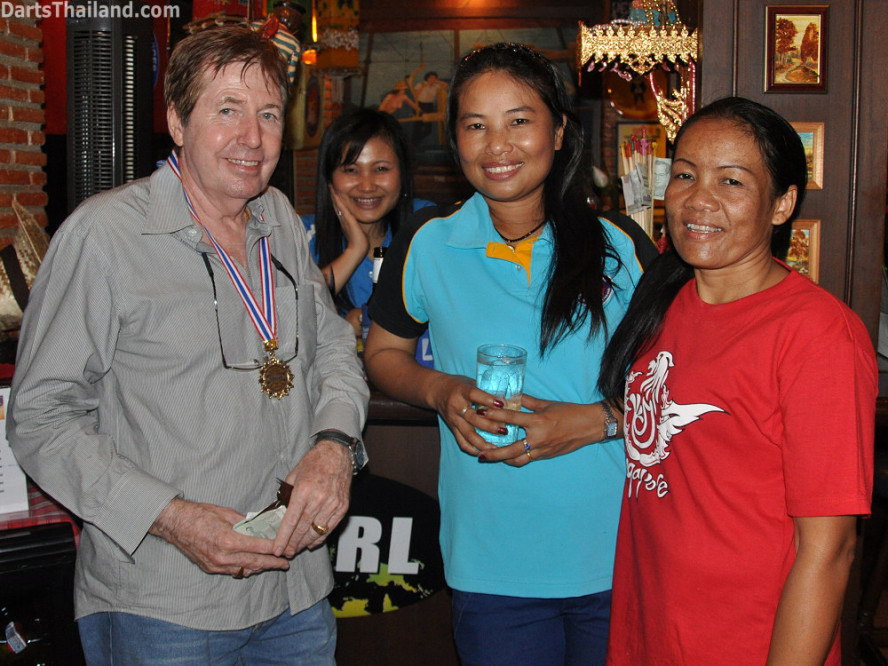 dt2178_ned_boo_sai_ja_lsdl_lower_sukhumvit_darts_league_bangkok