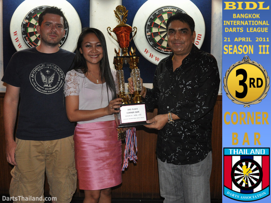 dt2226_steve_jeab_vichai_bidl_bangkok_international_darts_league_tda_thailand_association