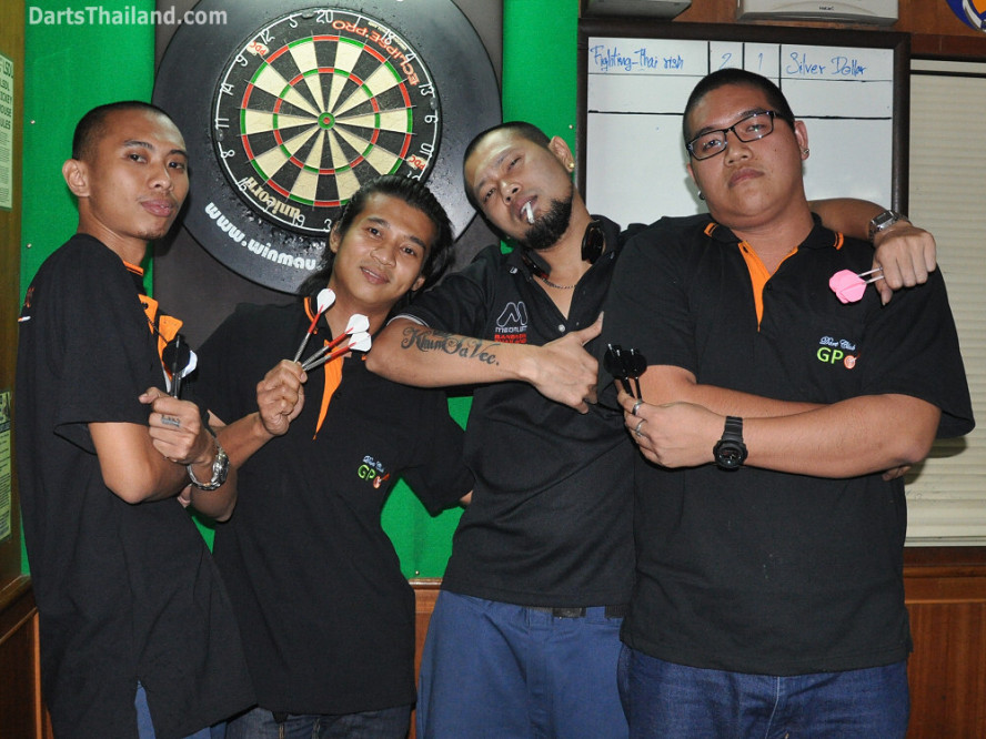 dt2227_fighting_thairish_lsdl_lower_sukhumvit_darts_league_soi_22_corner_bar