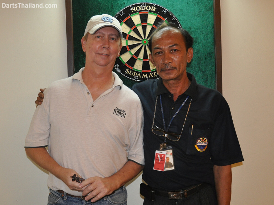 dt2319_tom_pisuth_jusmagthai_darts_tourney_knockout_sathorn_bangkok