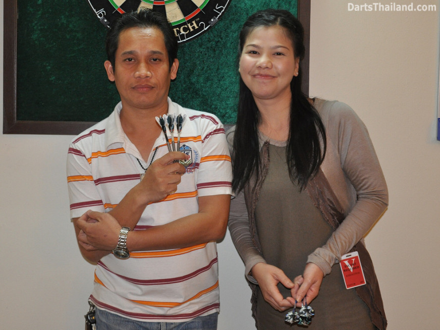 dt2347_nuek_fia_jusmagthai_darts_tourney_knockout_sathorn_bangkok