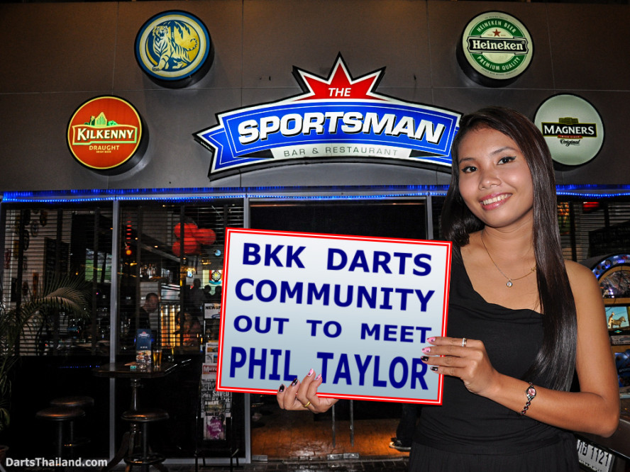 phil_taylor_darts_photo_bangkok_2013_sportsman_bar_soi_13_sukhumvit_050